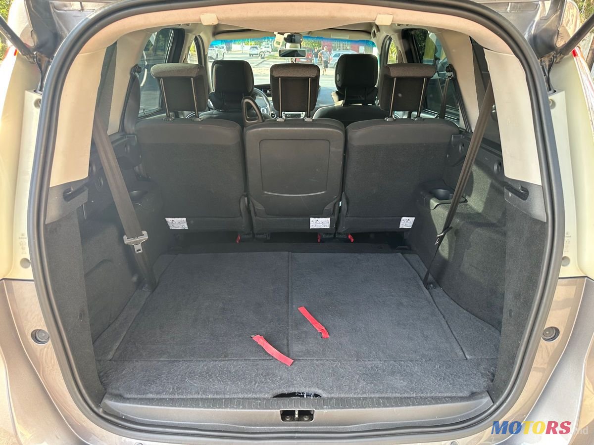 2012' Renault Grand Scenic photo #4