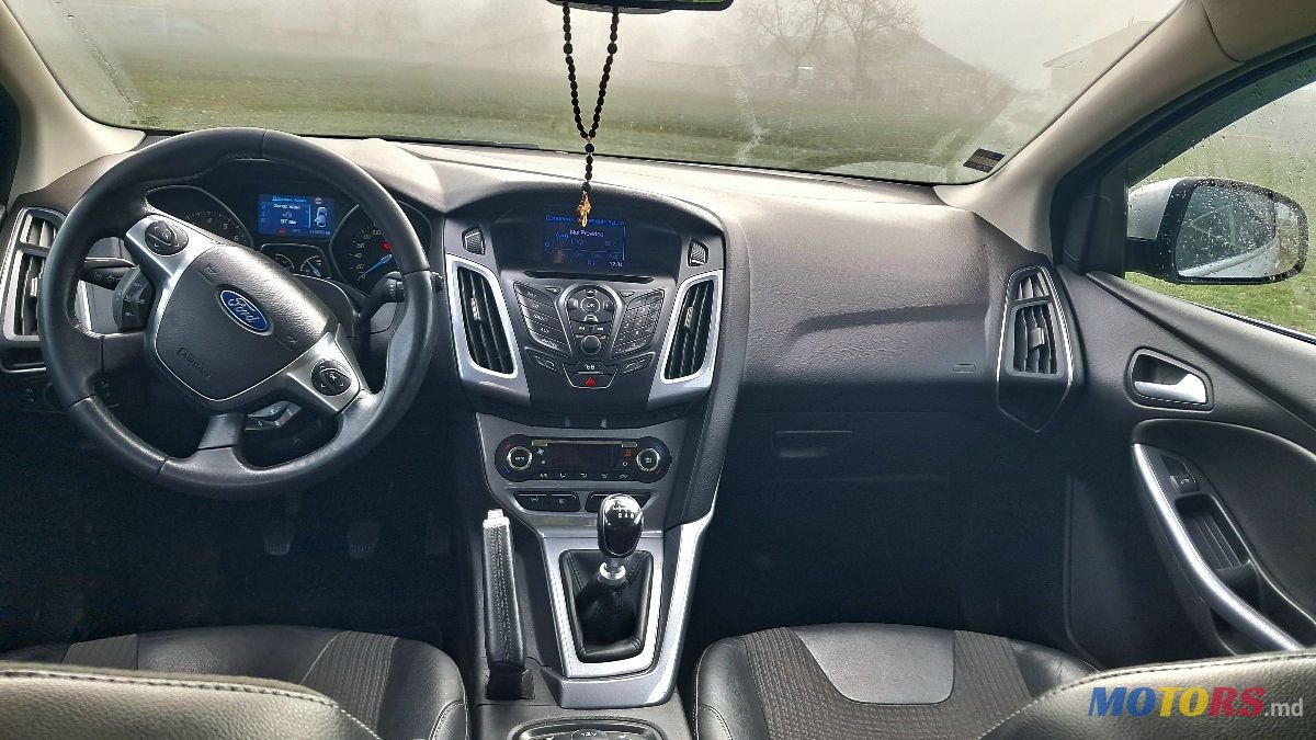 2012' Ford Focus photo #4