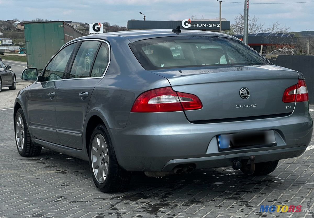 2012' Skoda Superb photo #5
