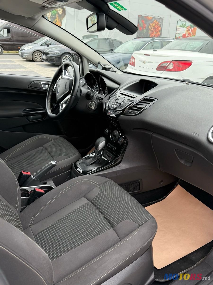 2015' Ford Fiesta photo #5