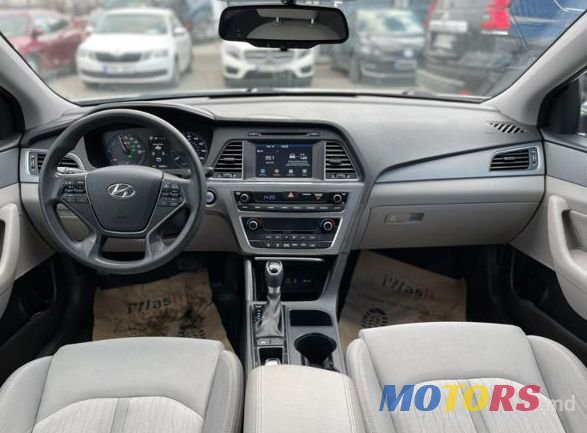 2017' Hyundai Sonata photo #4