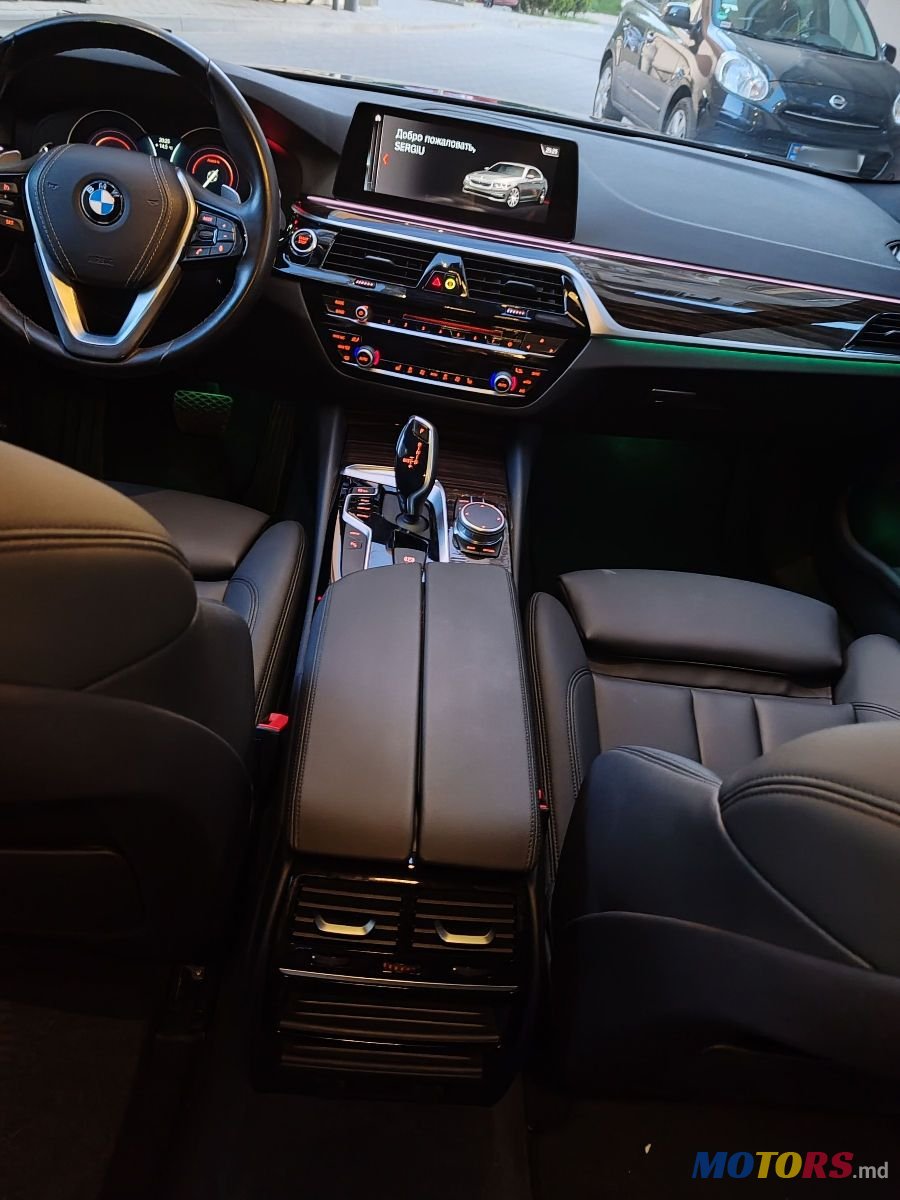 2019' BMW 5 Series photo #4