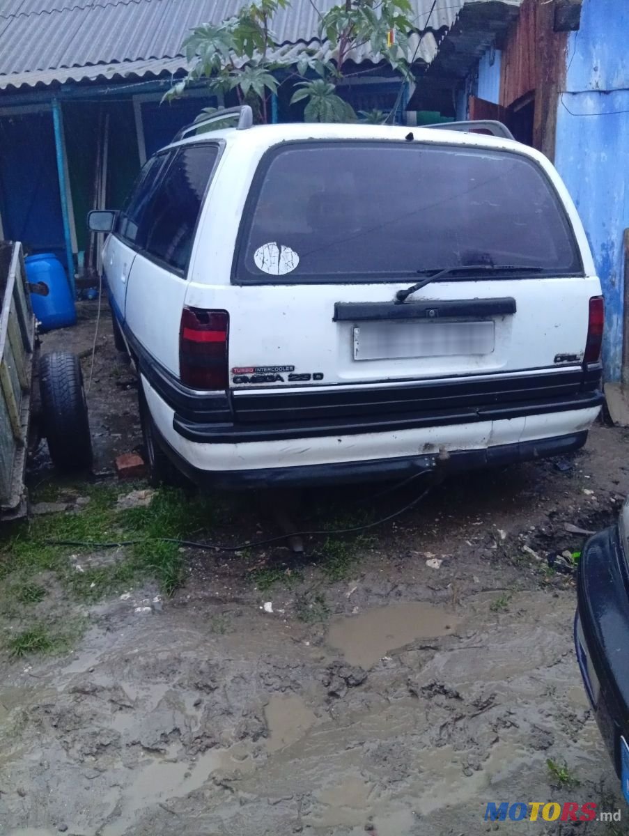 1994' Opel Omega photo #3