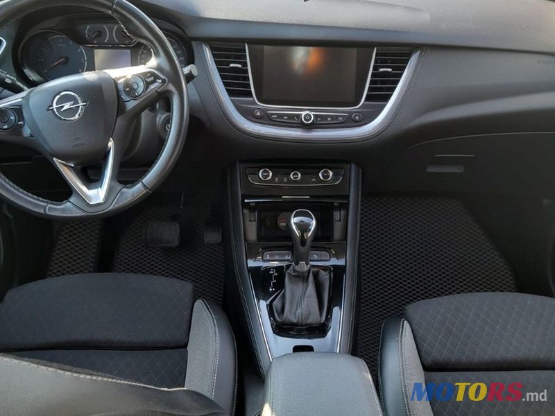 2020' Opel Grandland X photo #4