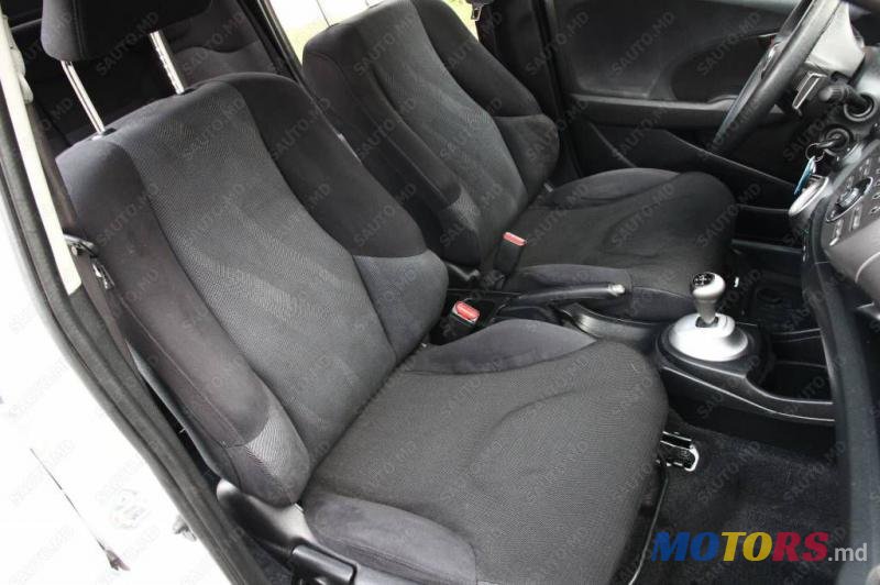 2009' Toyota Corolla photo #2