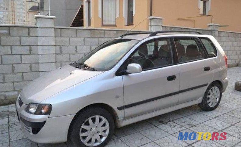 2004' Mitsubishi Space Star photo #1