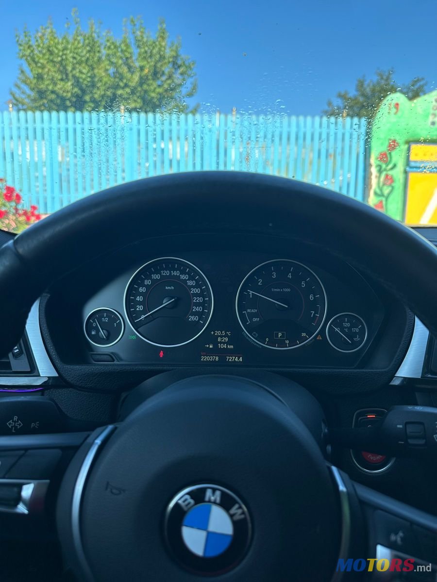 2013' BMW 3 Series photo #6