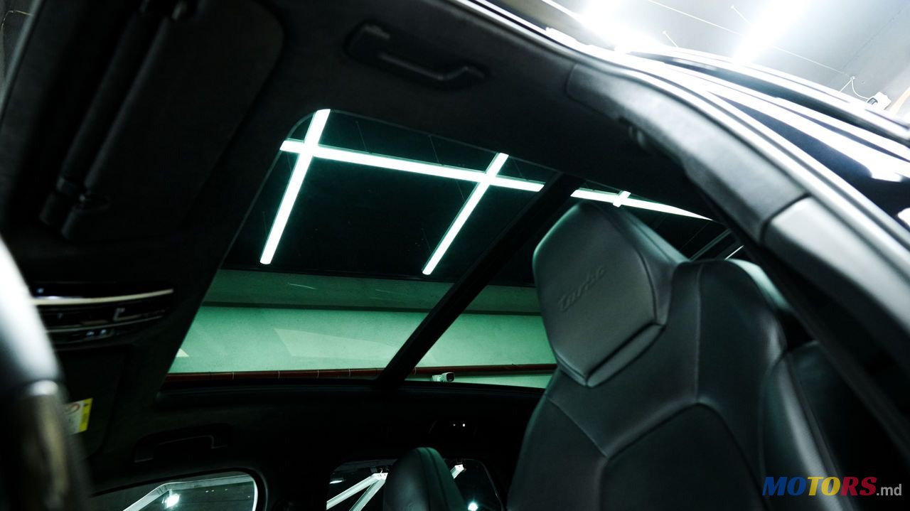 2018' Porsche Cayenne photo #6