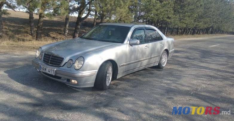 2000' Mercedes-Benz E photo #1