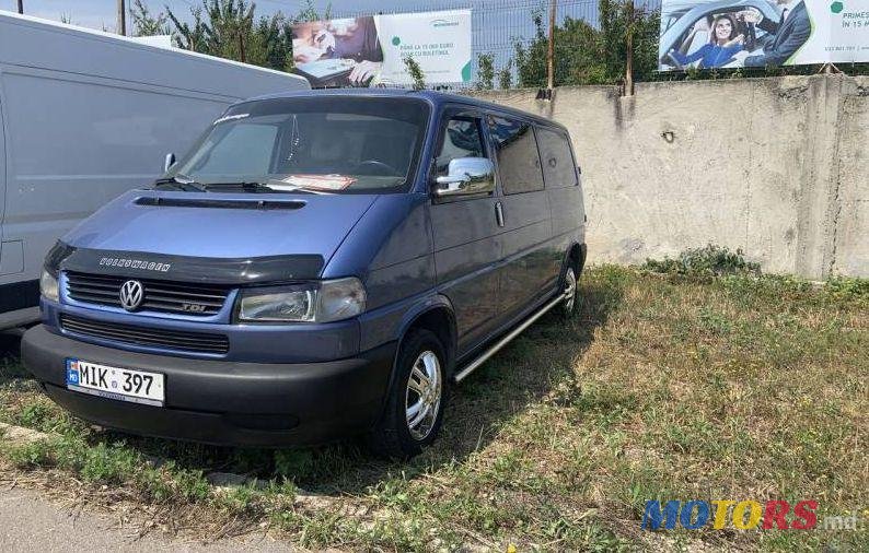 2001' Volkswagen Transporter photo #2