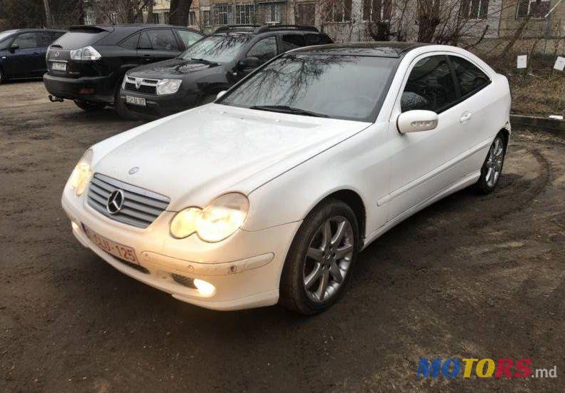 2002' Mercedes-Benz Clc photo #1