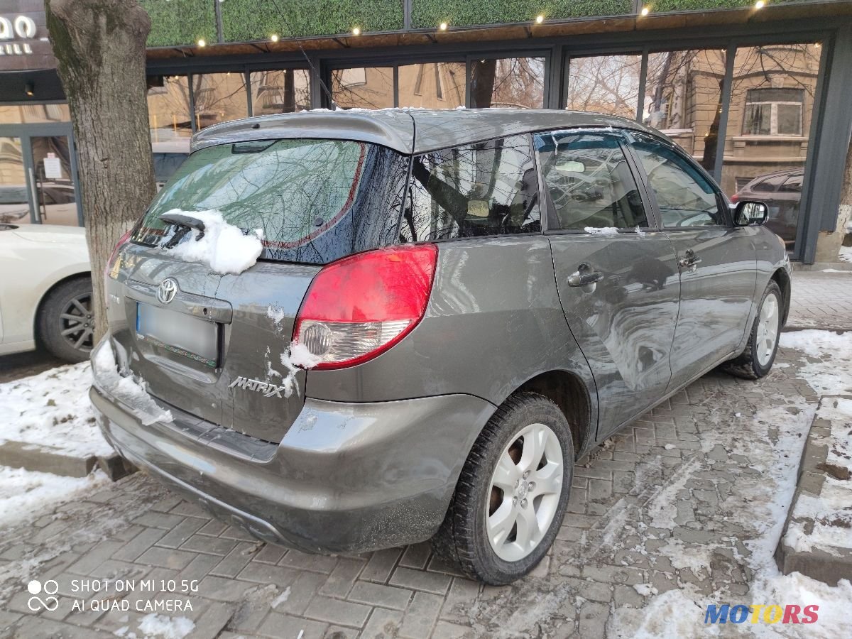 2005' Toyota Matrix photo #3