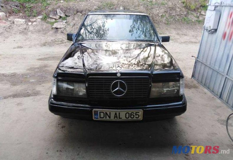 1989' Mercedes-Benz 124 photo #1