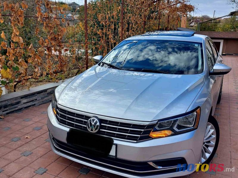 2017' Volkswagen Passat photo #1