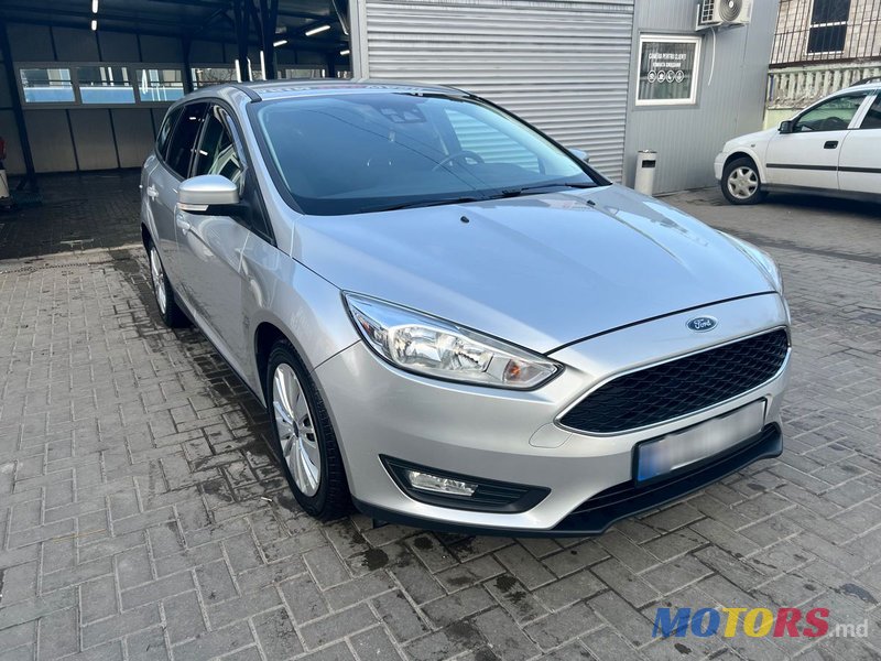 2016' Ford Focus photo #2