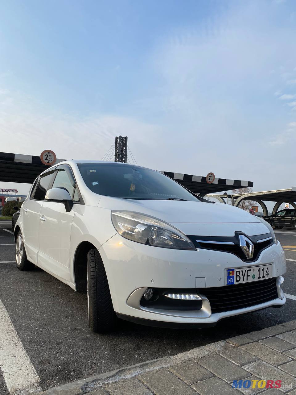 2014' Renault Scenic 3 photo #2