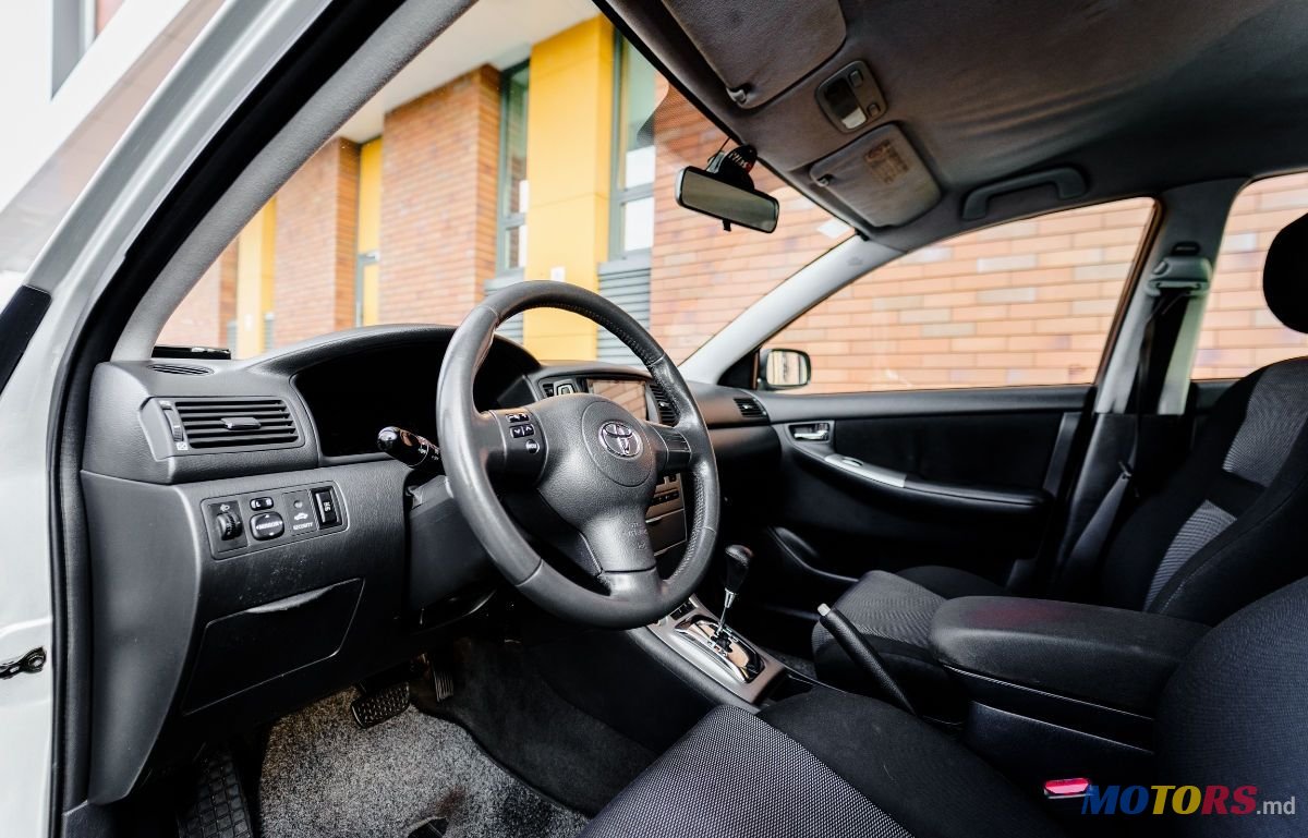 2006' Toyota Corolla photo #3