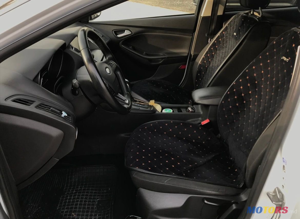 2016' Ford Focus photo #2