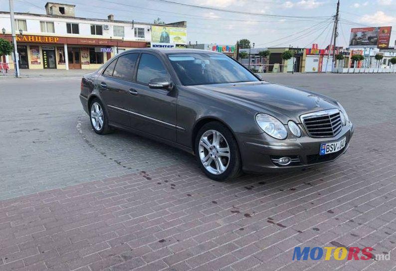 2007' Mercedes-Benz E photo #1