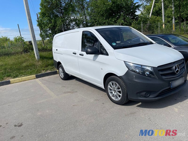 2017' Mercedes-Benz Vito photo #2