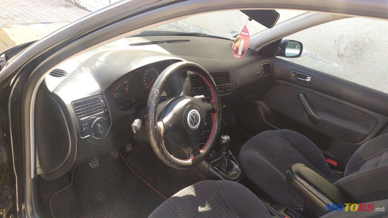 2001' Volkswagen Jetta photo #4