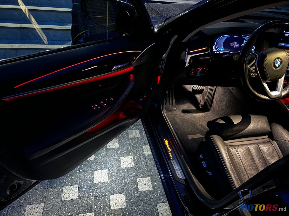 2019' BMW 5 Series photo #6