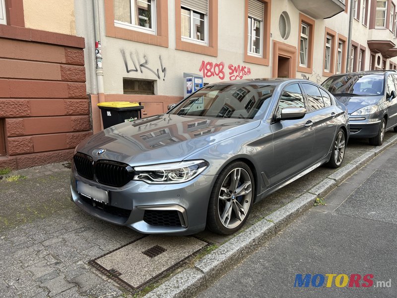 2018' BMW 550 photo #2