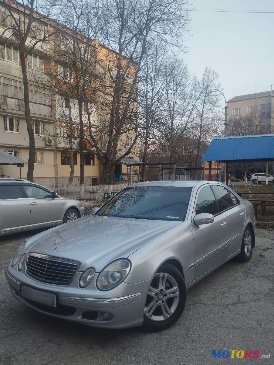 2002' Mercedes-Benz E-Class photo #5
