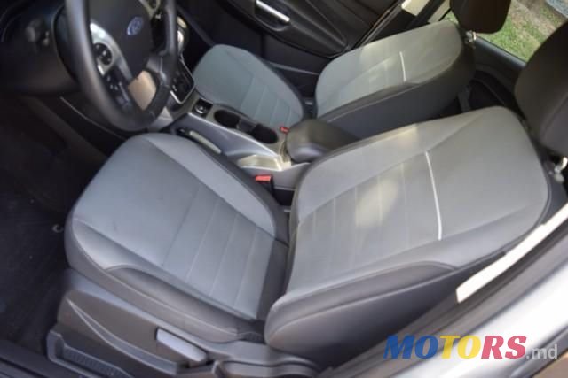 2013' Ford C-MAX photo #3