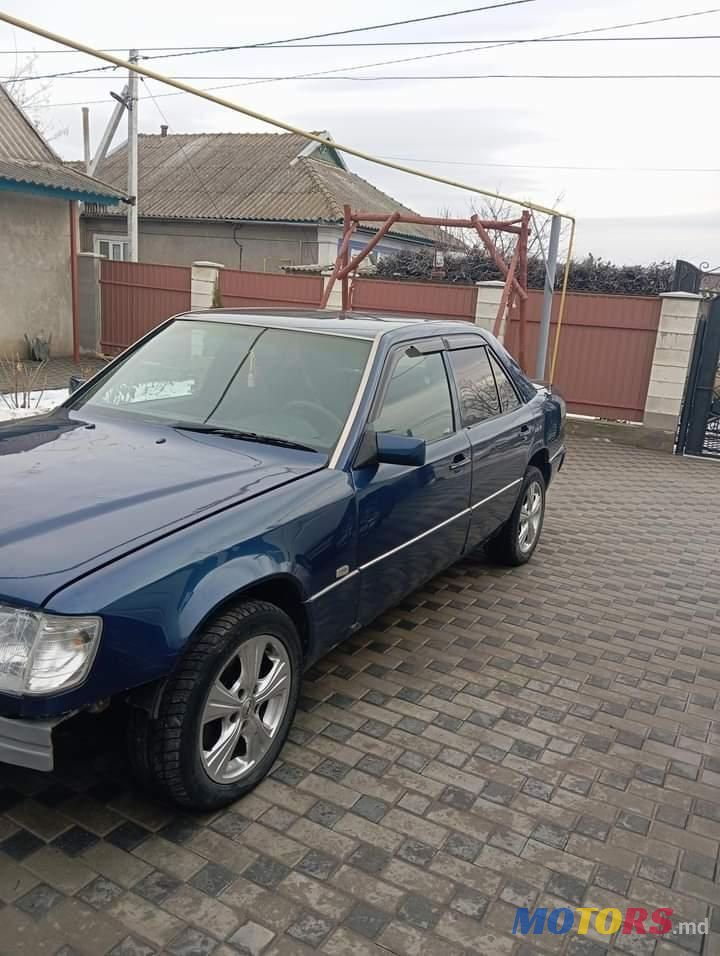 1990' Mercedes-Benz W124 photo #2