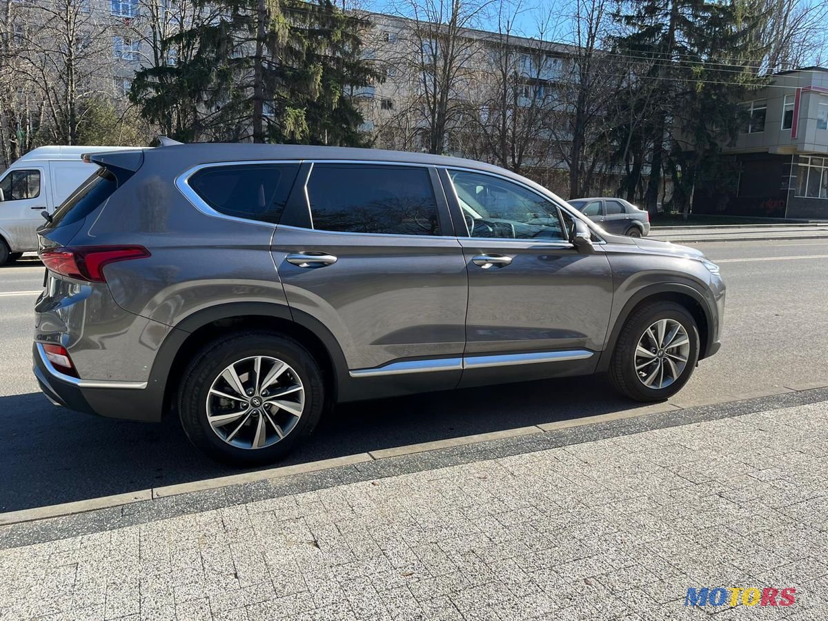 2020' Hyundai Santa Fe photo #1