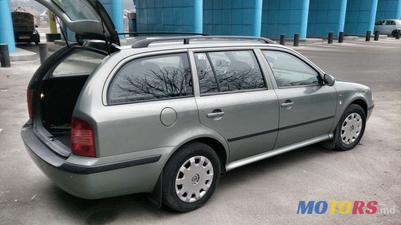 2003' Skoda Octavia photo #1
