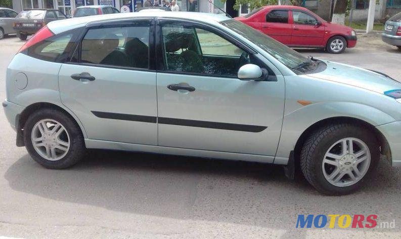 2003' Ford Focus photo #1
