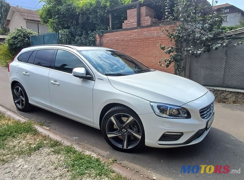 2015' Volvo V60 photo #1