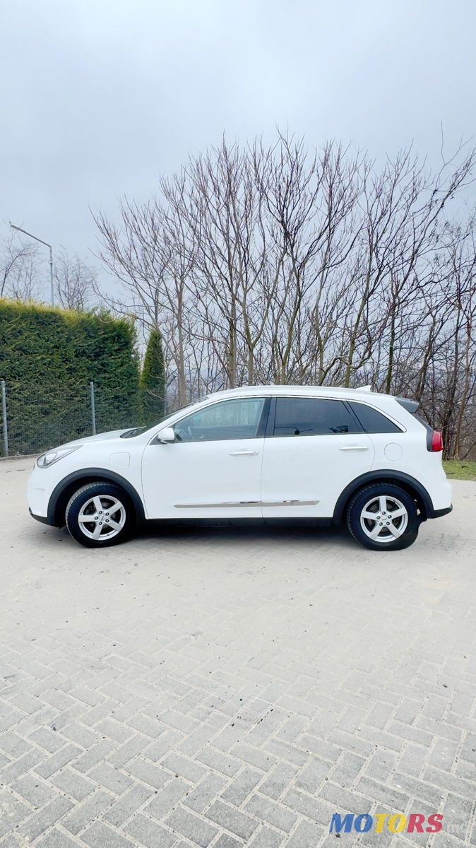 2018' Kia Niro photo #2
