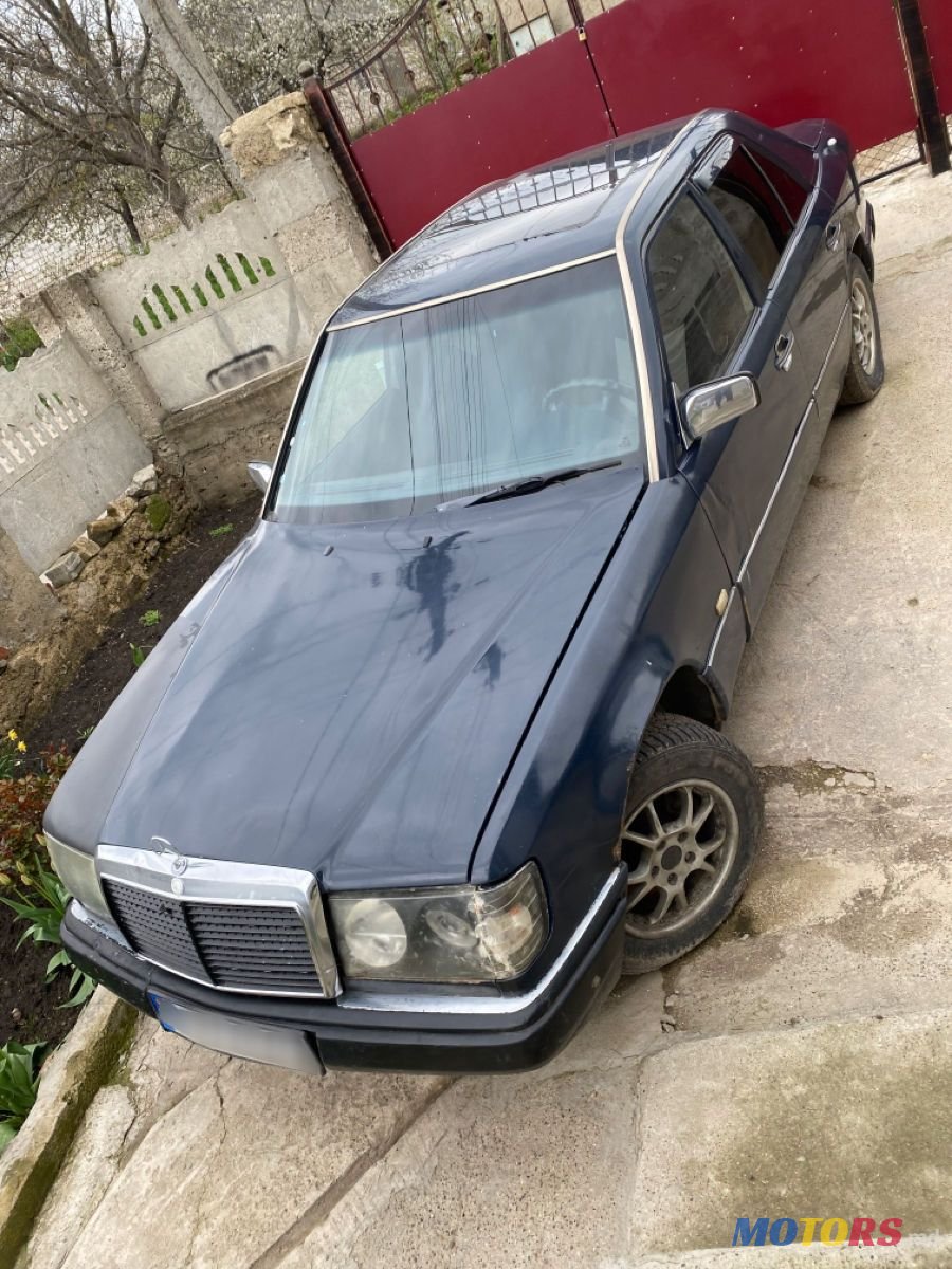 1994' Mercedes-Benz W124 photo #1