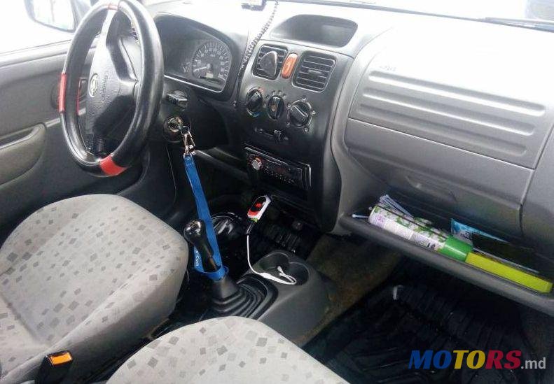 2002' Opel Agila photo #2