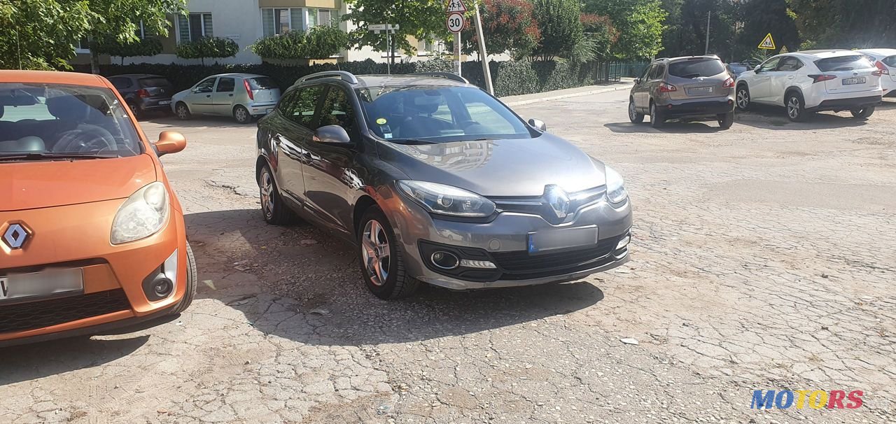 2013' Renault Megane photo #2