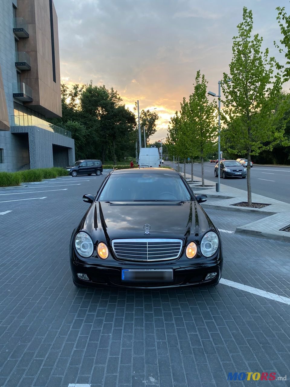 2004' Mercedes-Benz E Класс photo #5