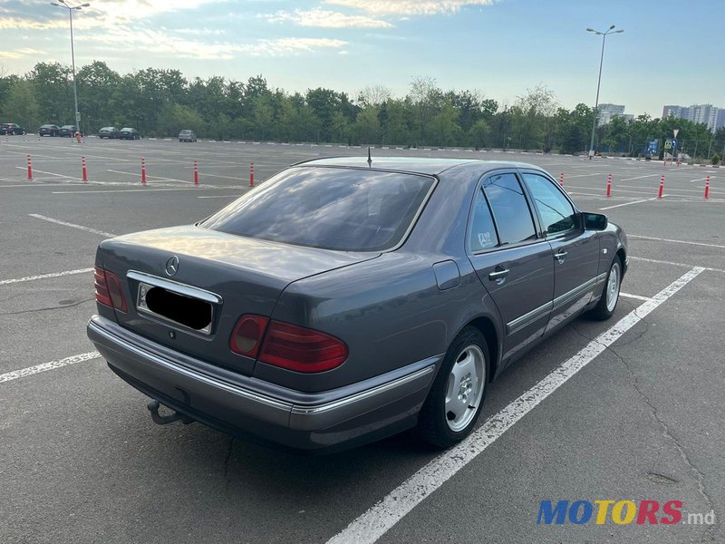 1997' Mercedes-Benz E Класс photo #3