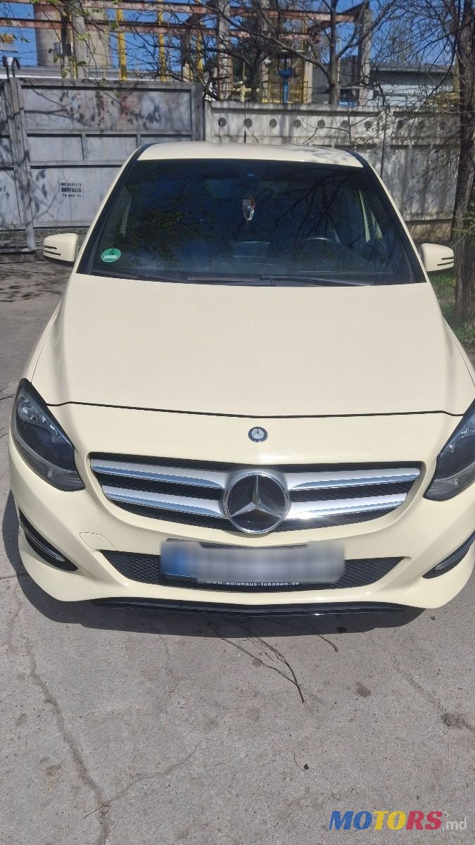 2015' Mercedes-Benz B-Class photo #4