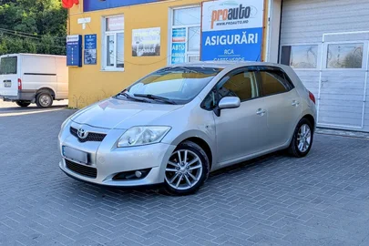 2009' Toyota Auris
