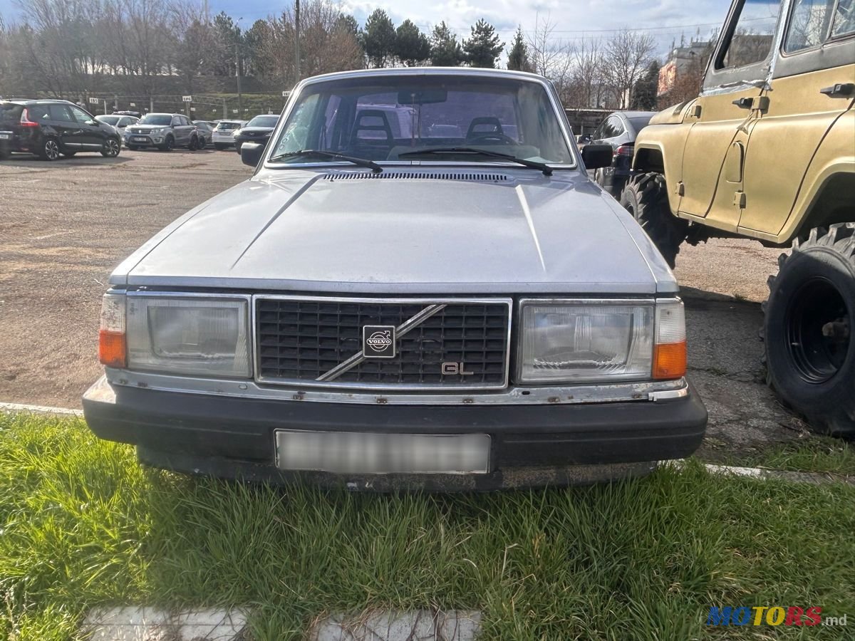 1981' Volvo 244 photo #6