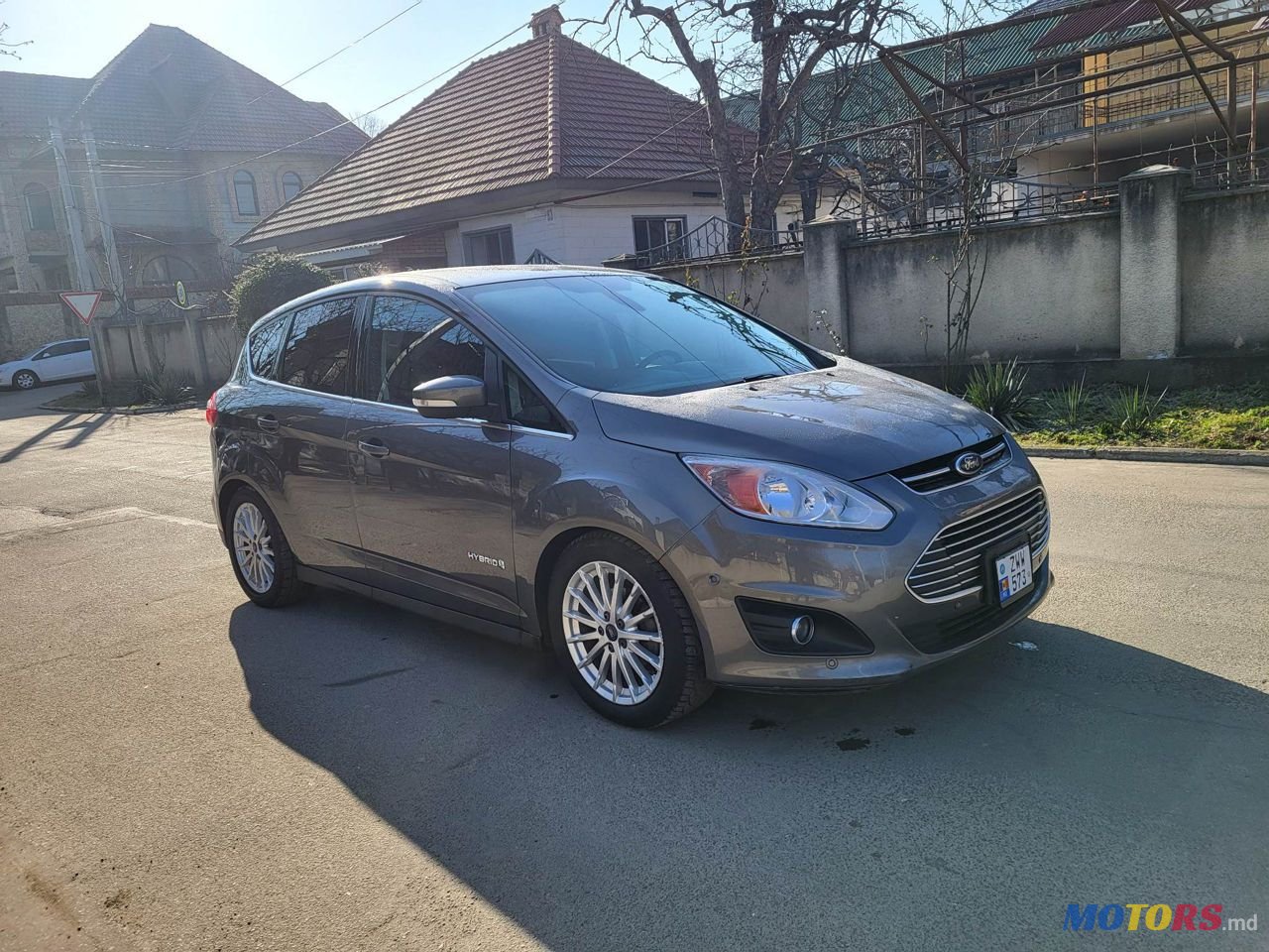 2013' Ford C-MAX photo #2