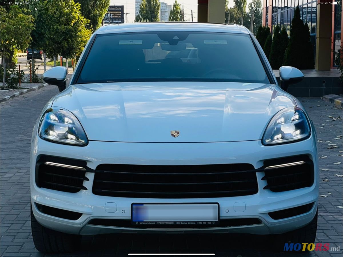 2019' Porsche Cayenne photo #3