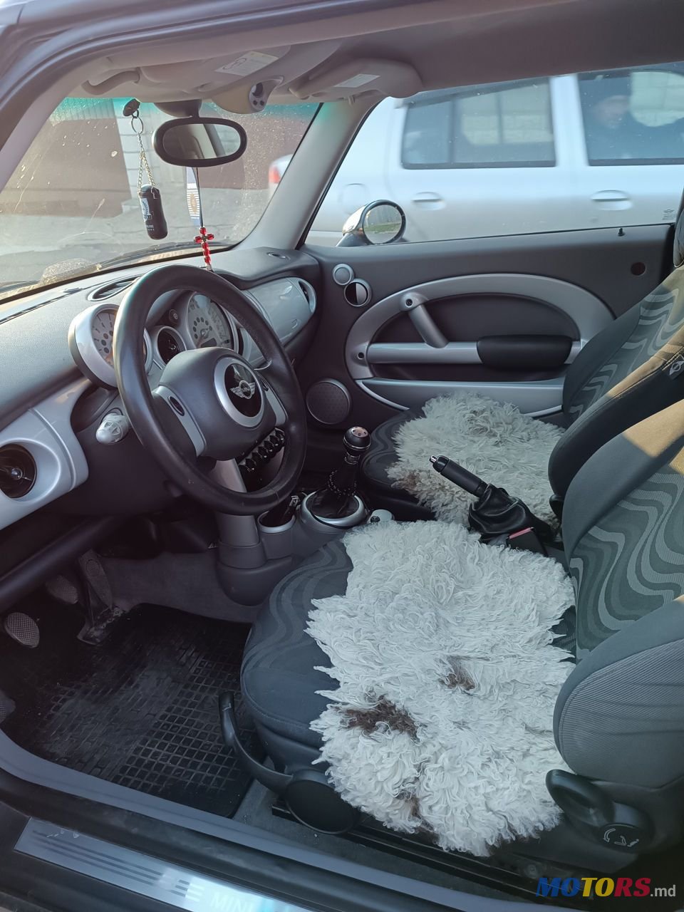 2002' MINI One photo #1