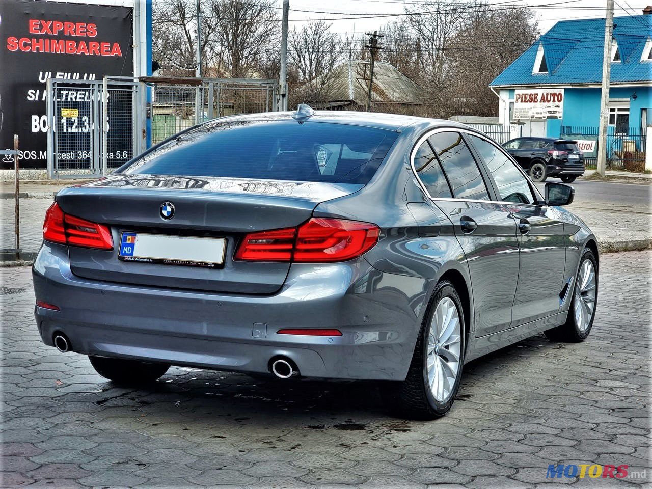 2017' BMW 5 Series photo #6