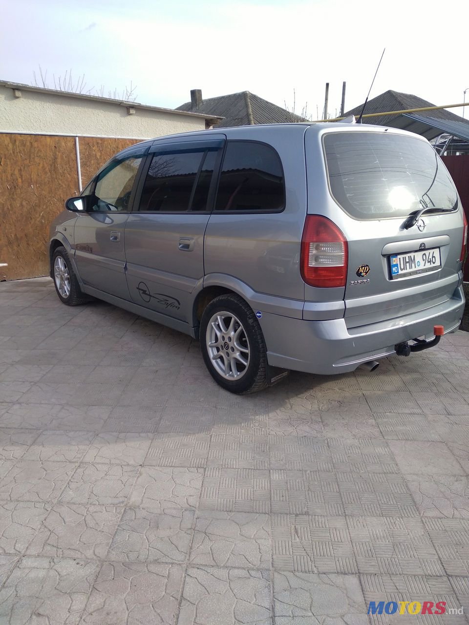 2004' Opel Zafira photo #2