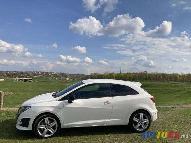 2011' SEAT Ibiza photo #1