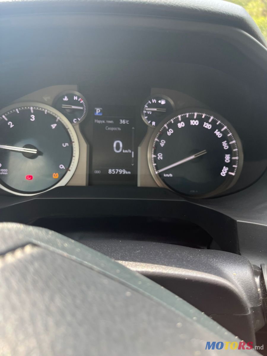 2017' Toyota Land Cruiser Prado photo #3